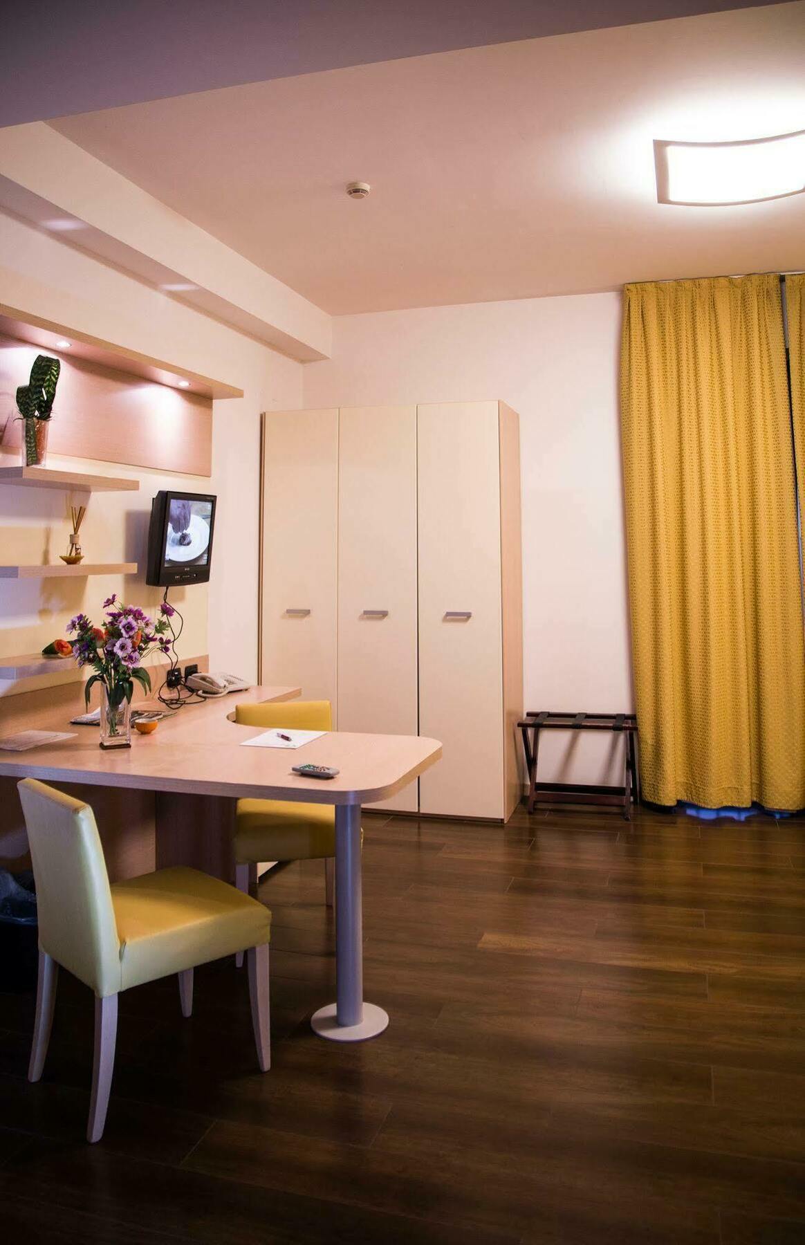 Groane Hotel Residence Cesano Maderno Exterior foto